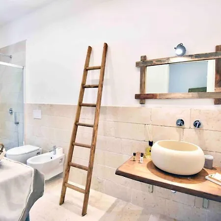Con Piscina+jacuzzi3 Minuti Dal Mare Specchiolla