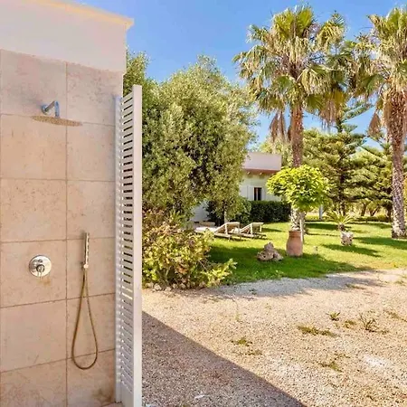 Con Piscina+jacuzzi3 Minuti Dal Mare
