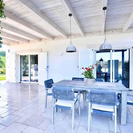 Con Piscina+jacuzzi3 Minuti Dal Mare * Specchiolla