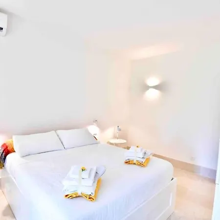 Con Piscina+jacuzzi3 Minuti Dal Mare Specchiolla