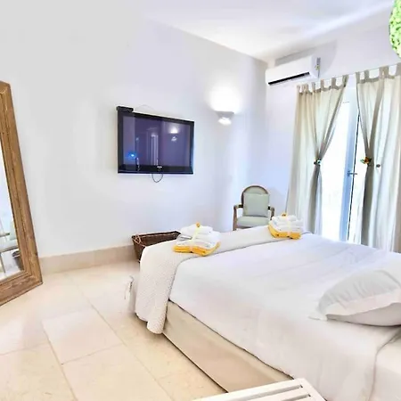 Con Piscina+jacuzzi3 Minuti Dal Mare * Specchiolla