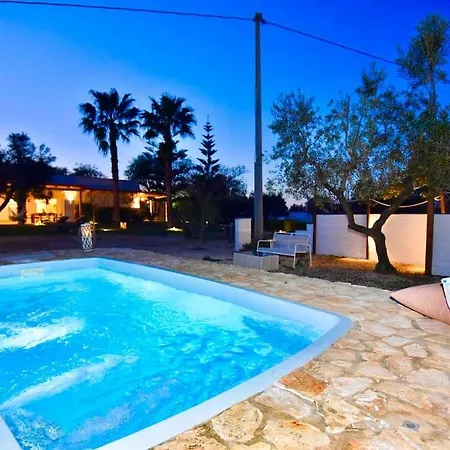 Вилла Con Piscina+jacuzzi3 Minuti Dal Mare *
